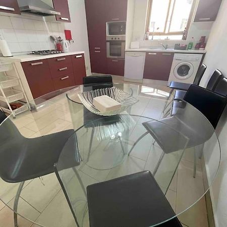 Gzira / Sliema Wifi & Ac ! Great Value & Location Appartement Buitenkant foto