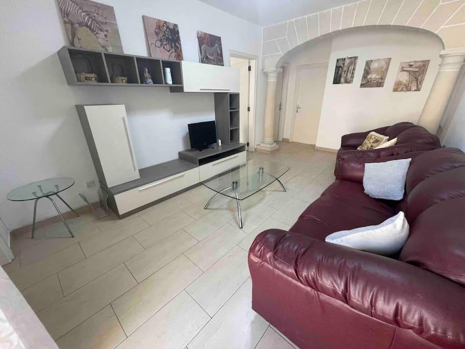 Gzira / Sliema Wifi & Ac ! Great Value & Location Appartement Buitenkant foto