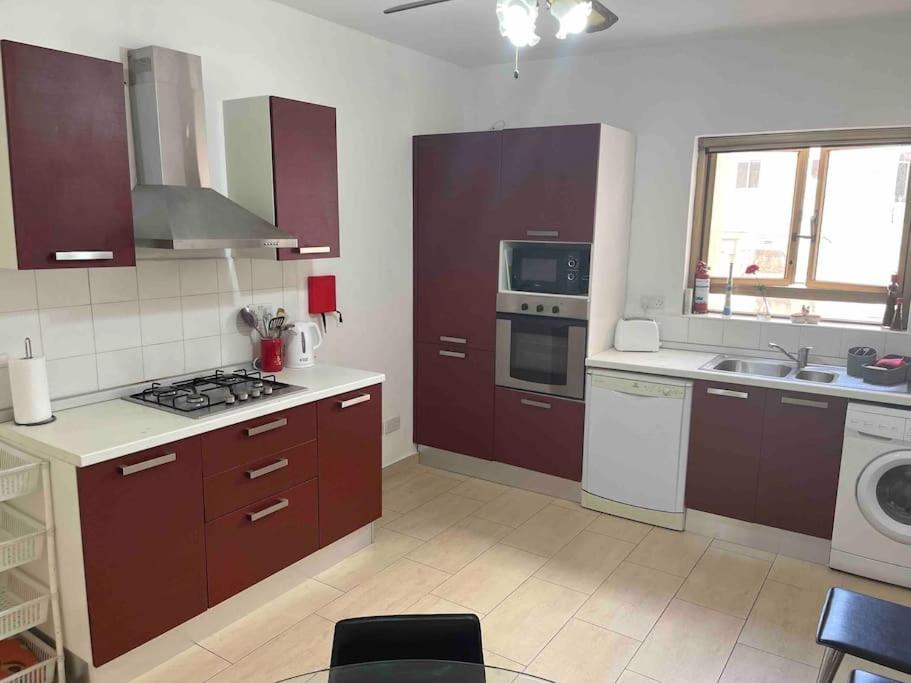 Gzira / Sliema Wifi & Ac ! Great Value & Location Appartement Buitenkant foto